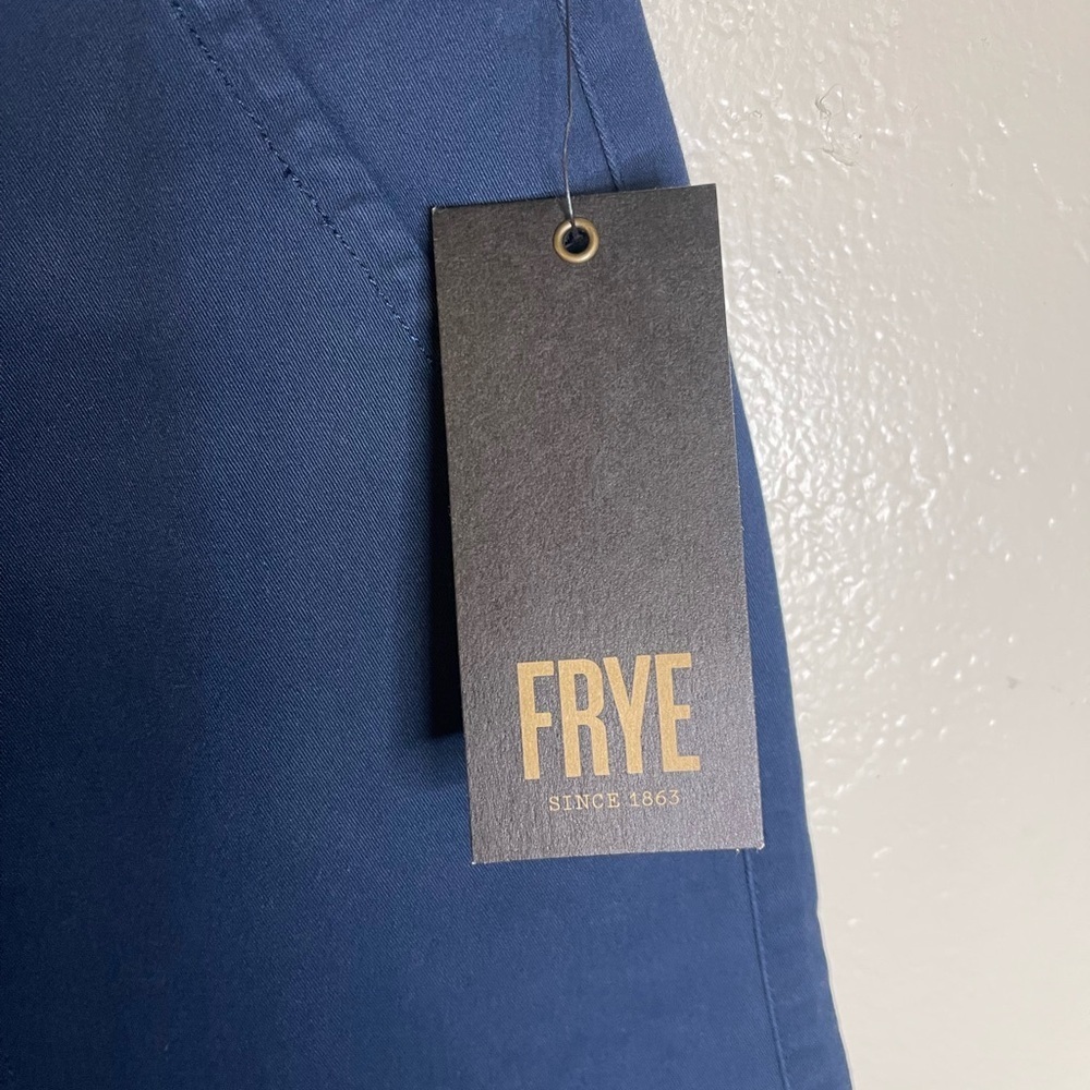 Frye Pants Women's navy  Cargo Relaxed Hiking Outdoors Nature Naturalist 10 - Picture 4 of 6